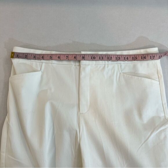 New Isaac Mizrahi! Tall 24/7 Stretch Cargo Ankle Pants in White | Size Tall 16 - Picture 8 of 10